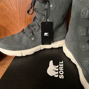 NIB Women’s size 9 Sorel Explorer Next Joan Quarry Grey waterproof boots